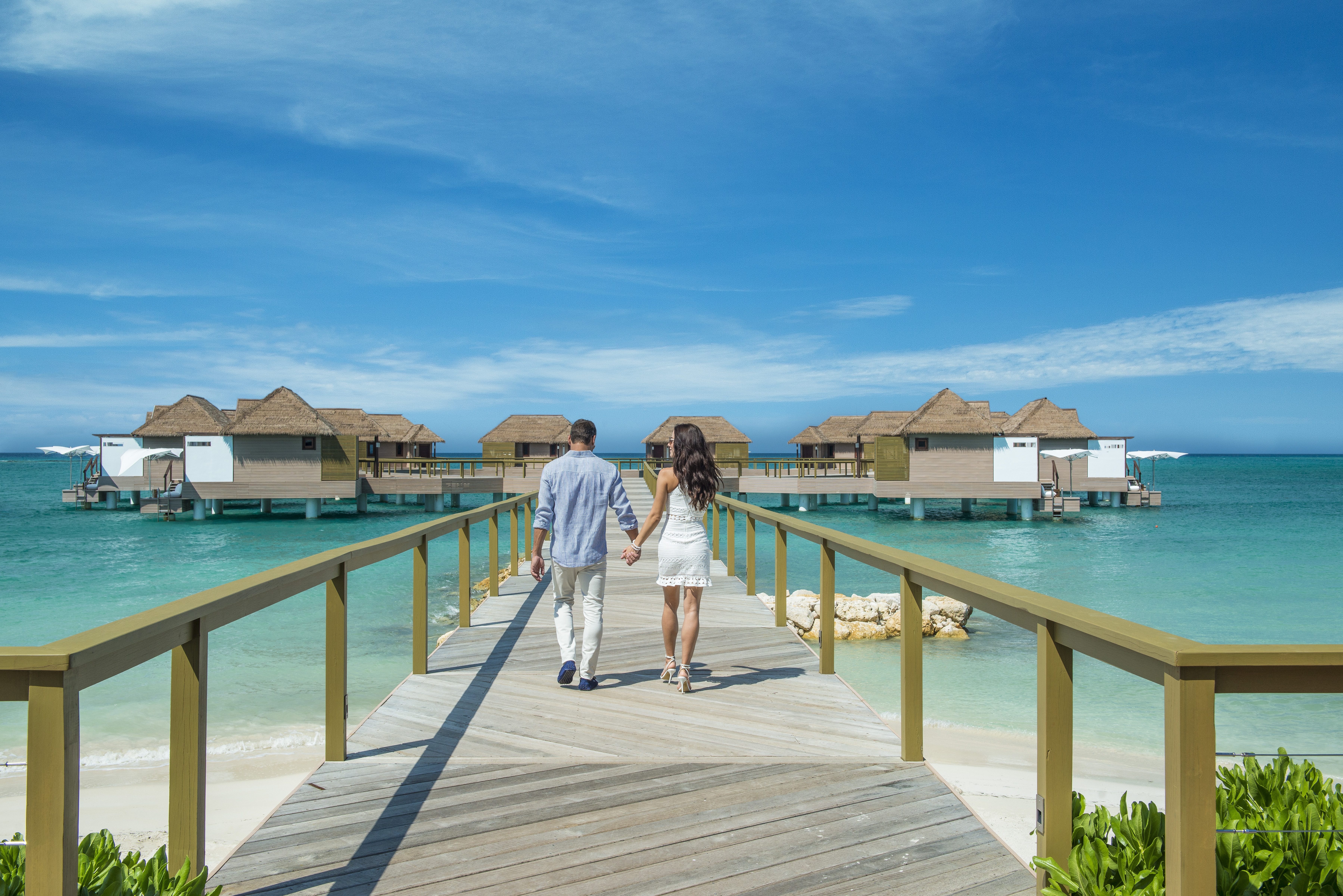A Guide to Overwater Suites