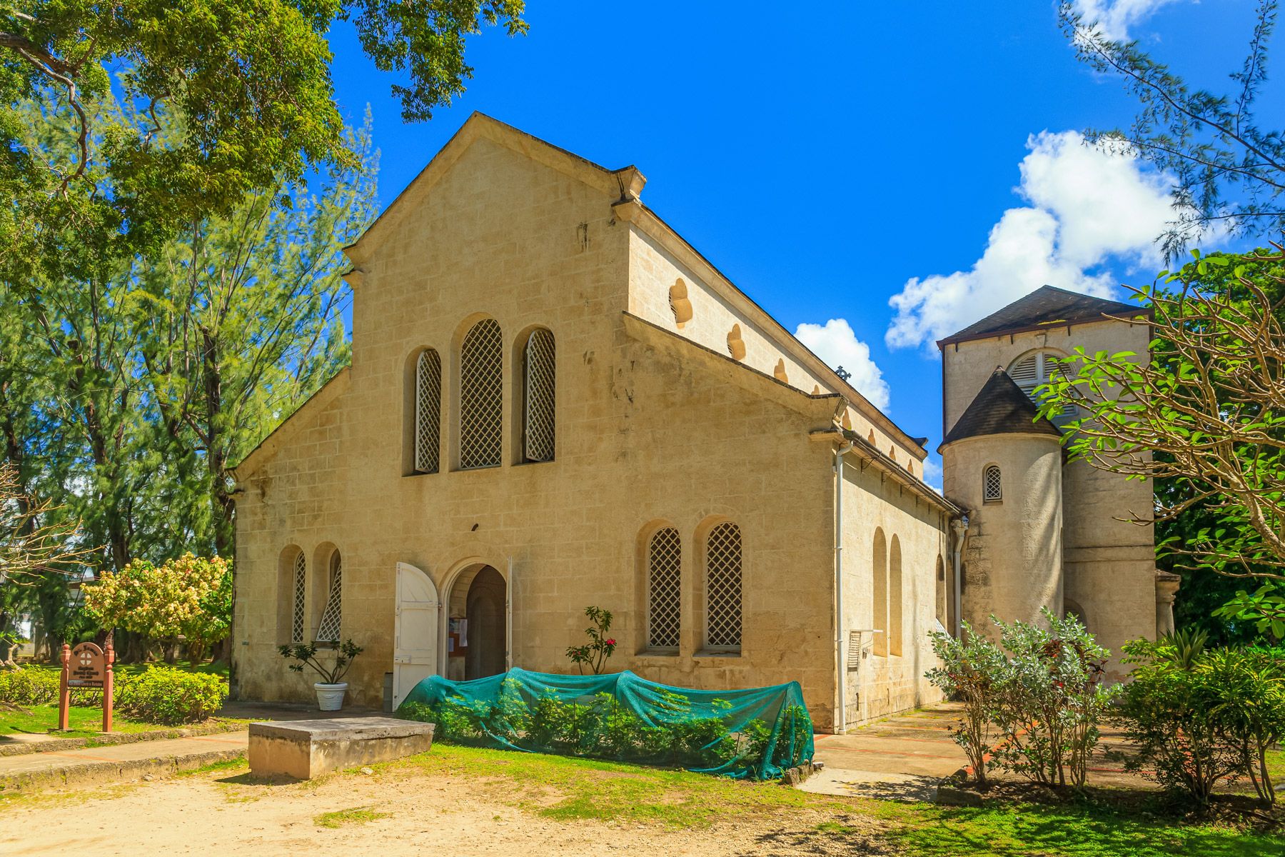 St.-James-Parish-Church2