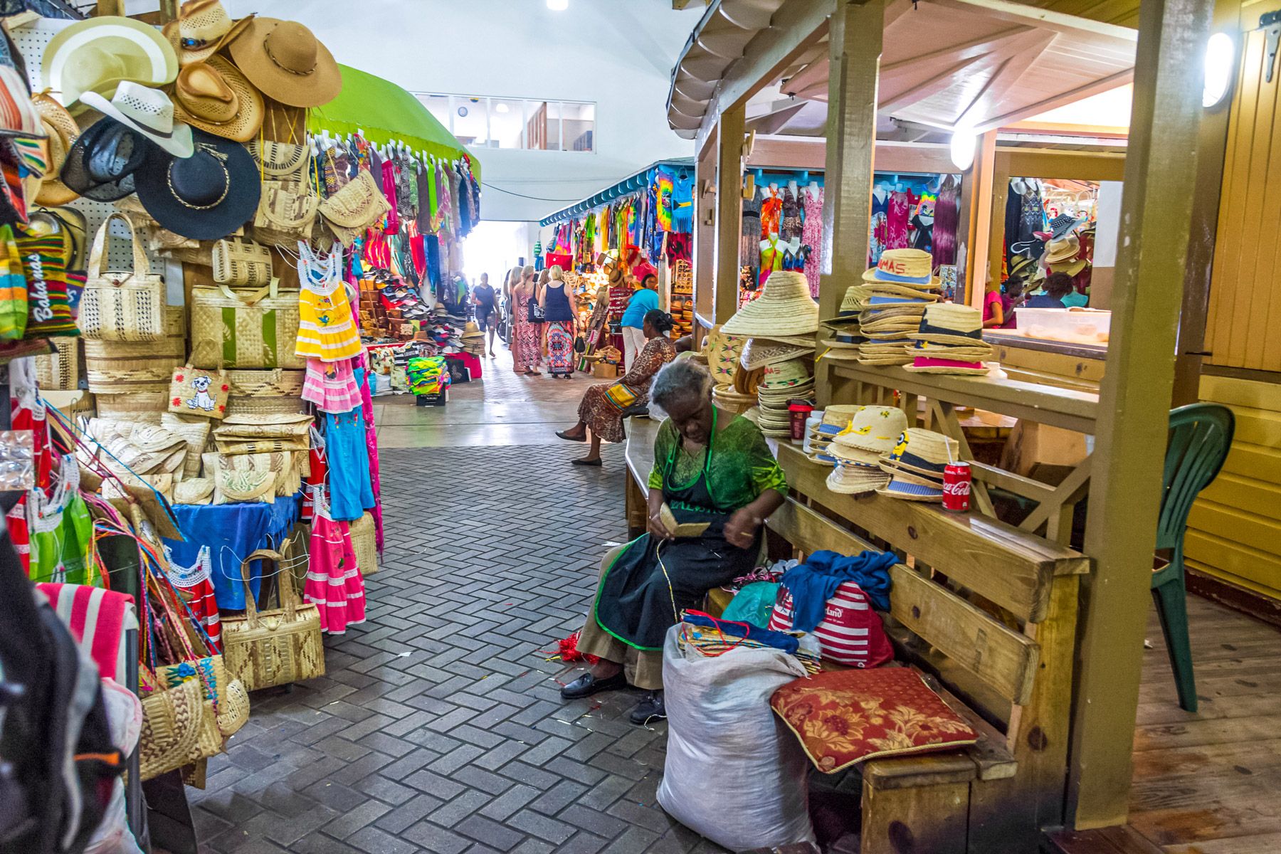 50-Straw-Market-Nassau-Bahamas-1