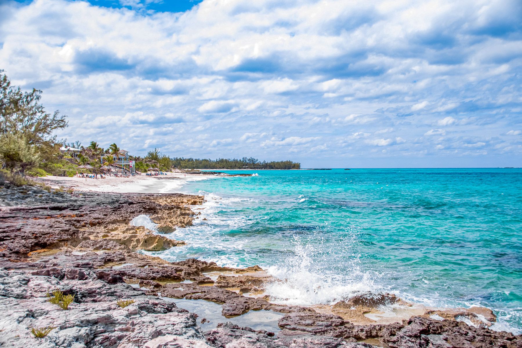 7--Unspoilt-Caribbean-beach-Rose-Island-Bahamas