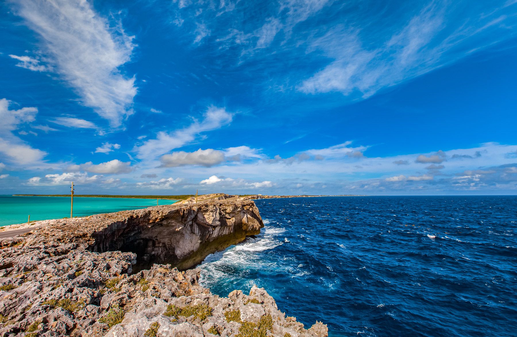 8--Glass-window-bridge-on-Eleuthera-island-Bahamas_