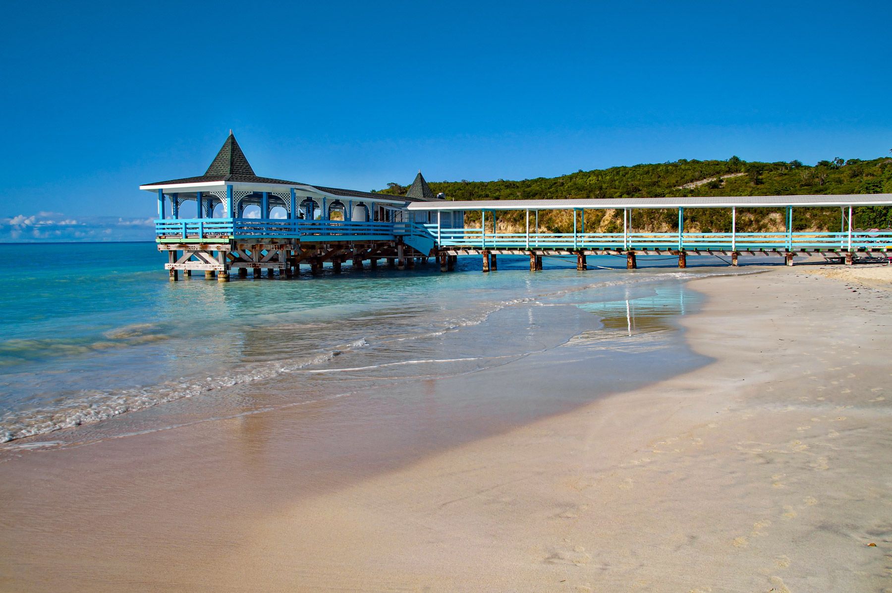 3-Pier-at-Dickenson-Bay-Antigua