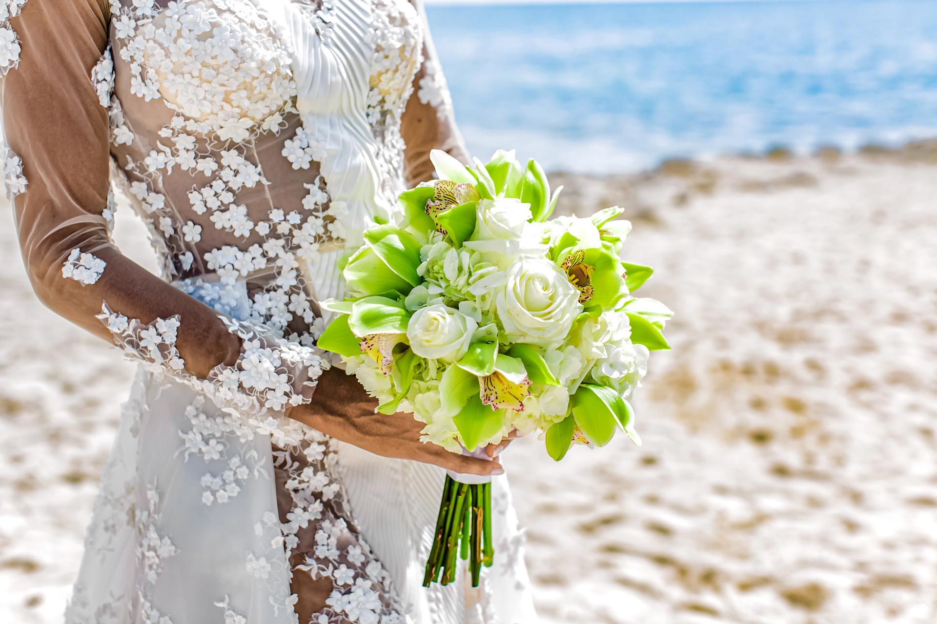 Beach-Wedding-Detail-Bouquet-Flowers---13