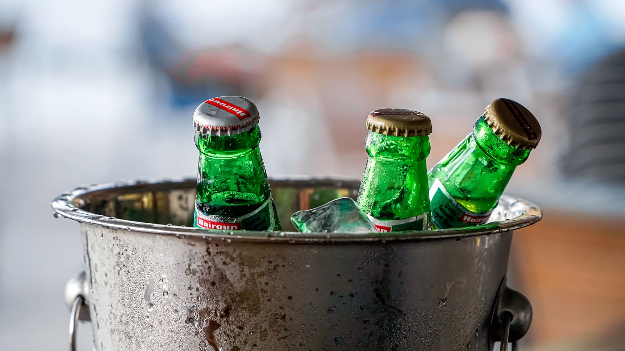 Hairoun-Beer-Bucket-Saint-Vincent---The-Grenadines---1