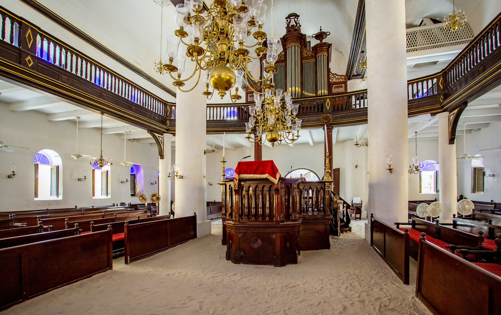 Mikve-Israel-Emanuel-Synagogue---28
