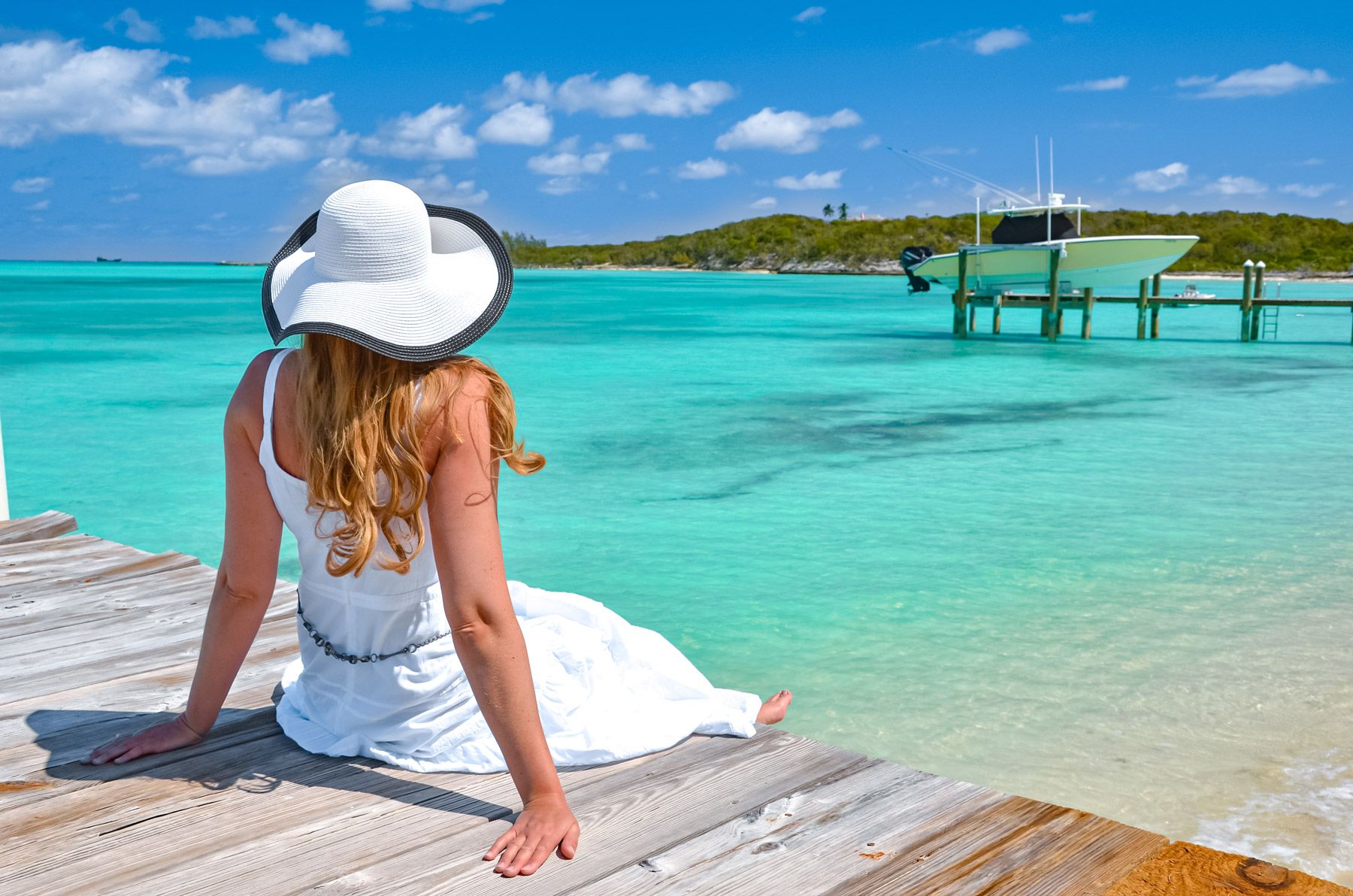 19-Girl-wooden-dock-Exuma-Bahamas