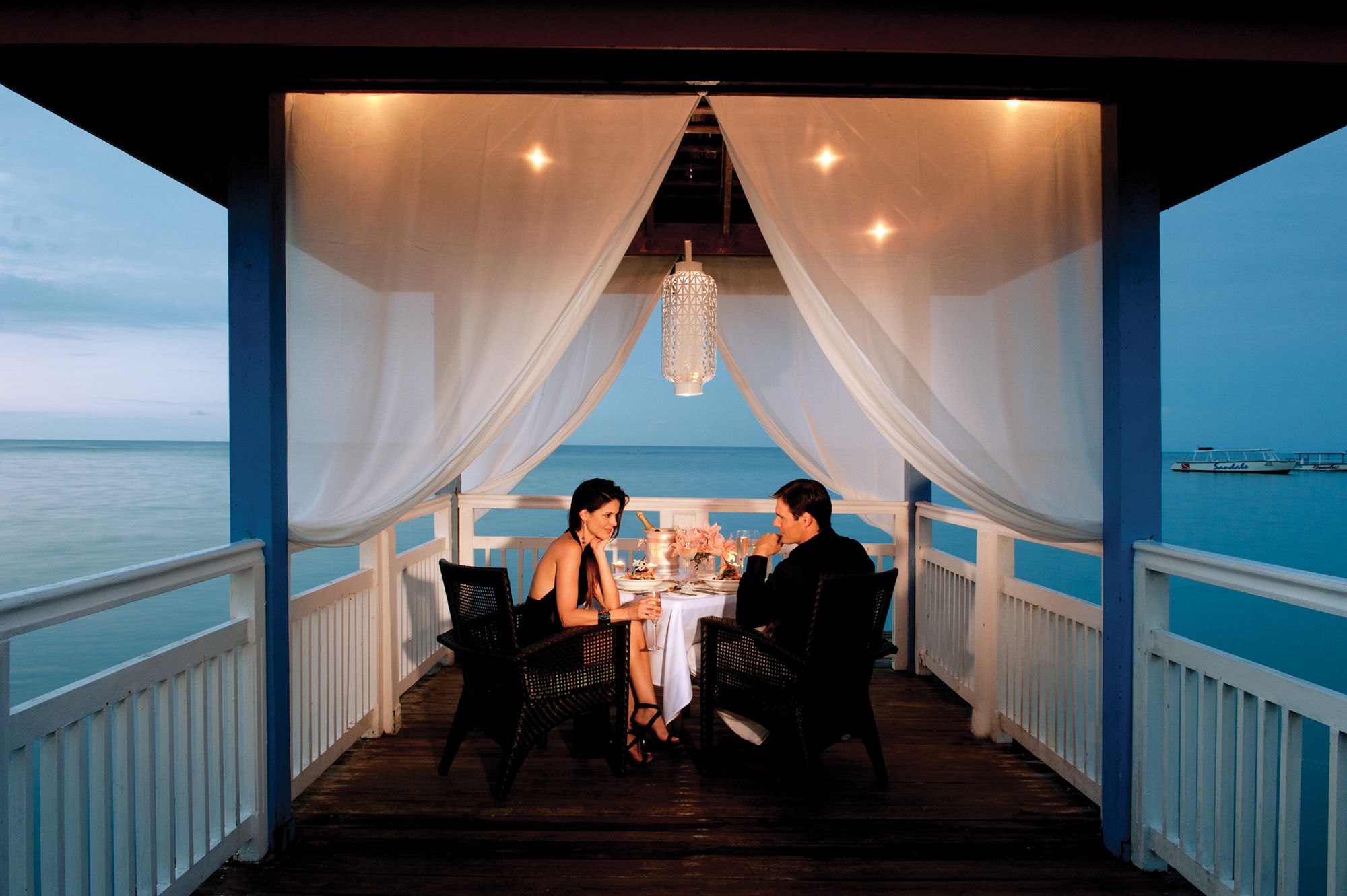 The Ultimate Honeymoon Packing List For A Romantic Getaway