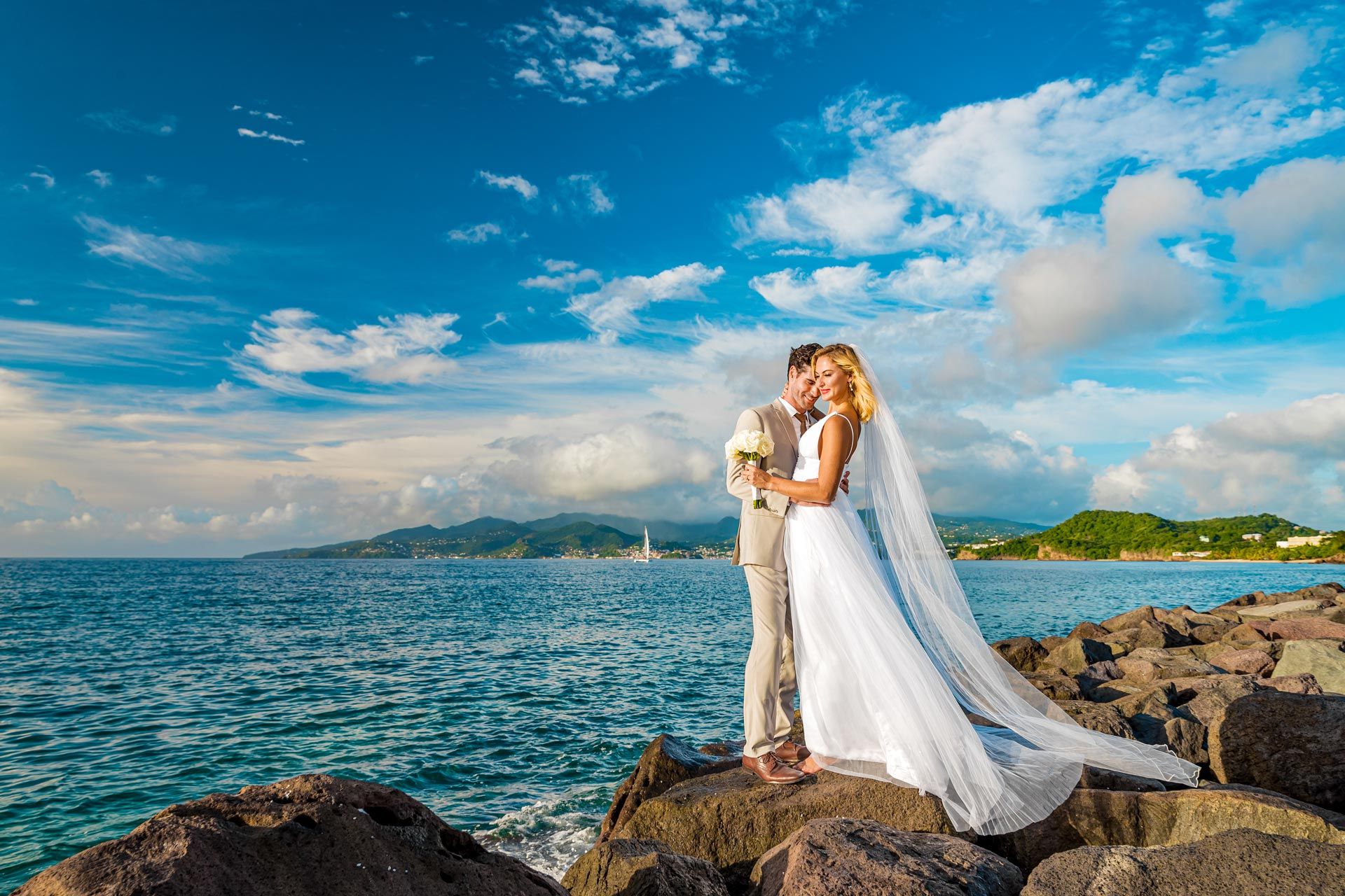 Sandals-Grenada-Couple-Wedding-Rocks