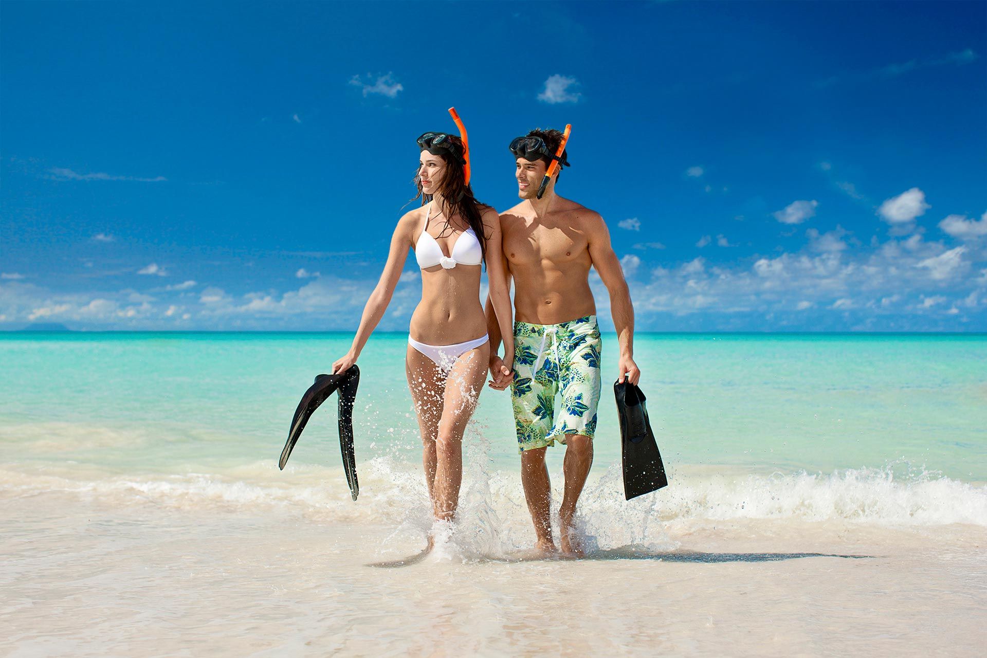 couple-wearing-snorkeling-gear