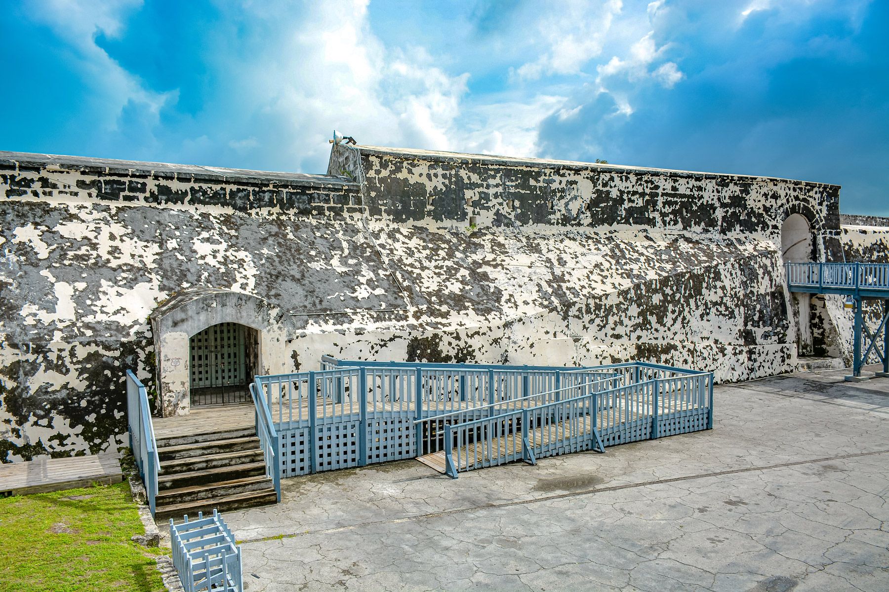 Explore These Incredible Forts Of Nassau For A Dose Of Bahamian History!