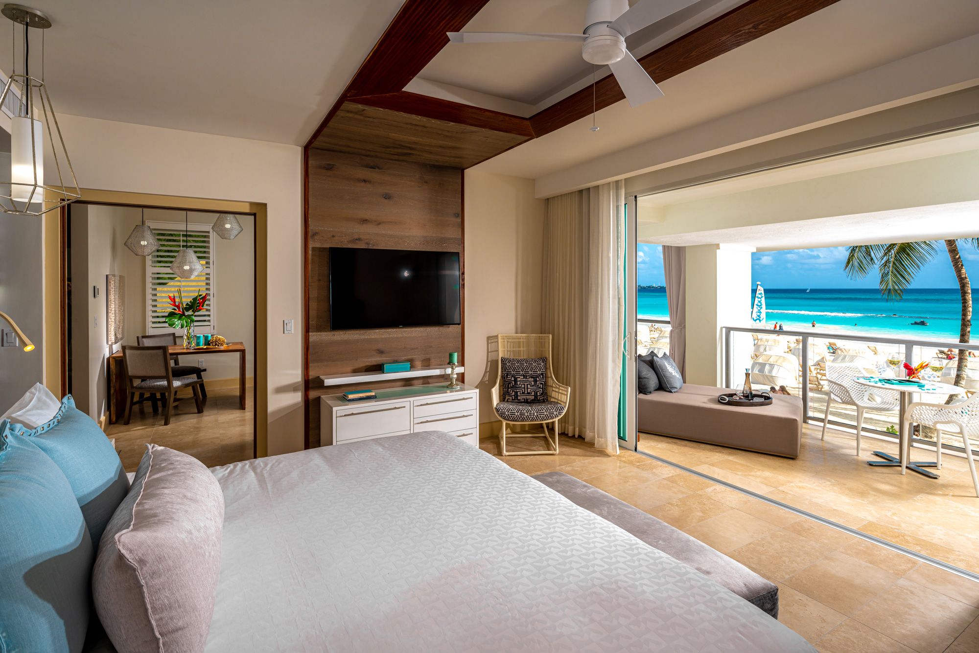 Sandals-Royal-Barbados-Beachfront-Butler-Suite-with-Balcony-Tranquility-Soaking-Tub-Room