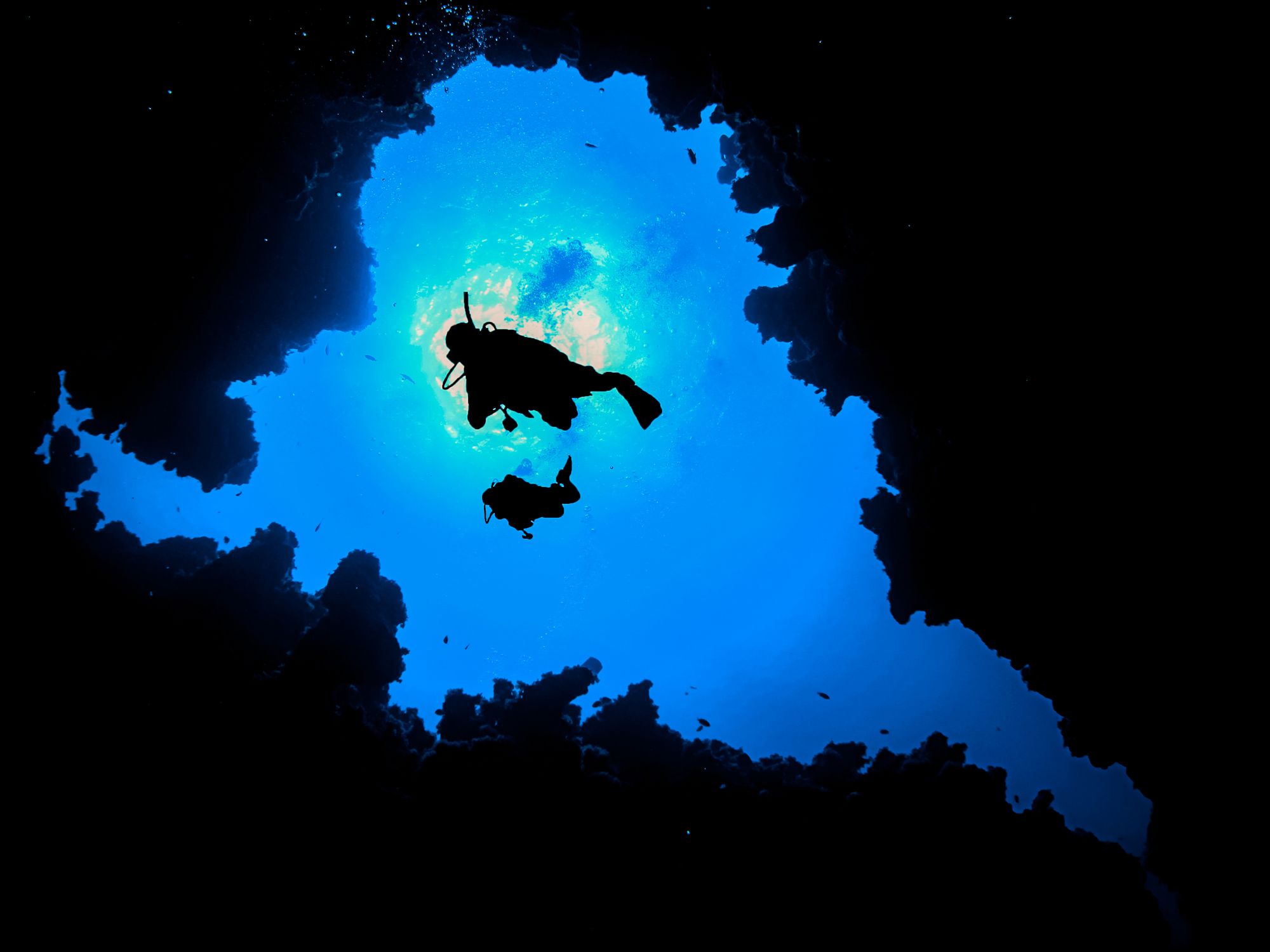 Cave-Diving-bahamas