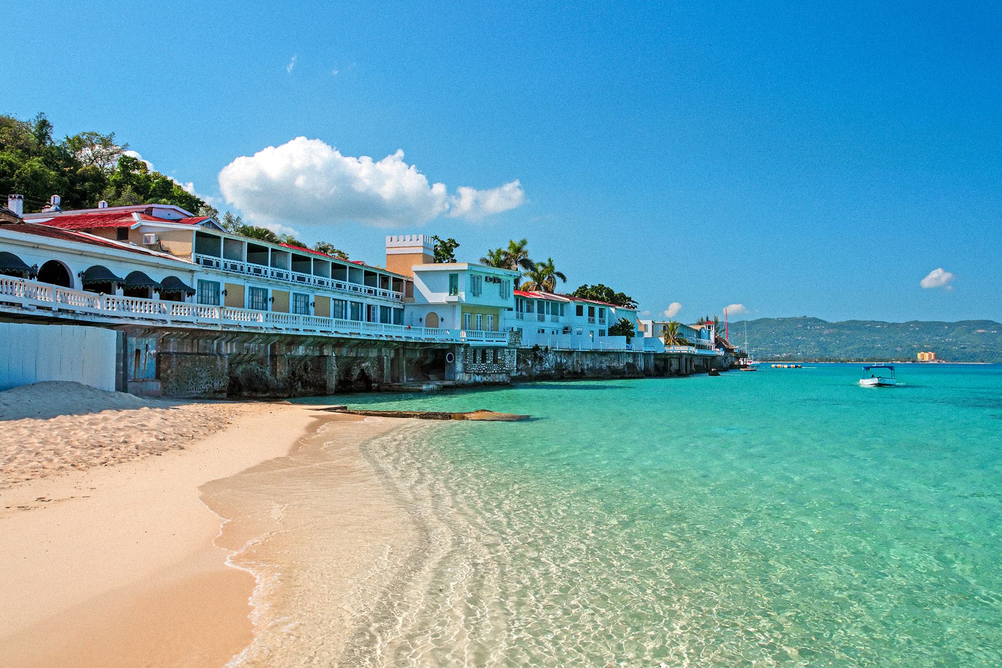 Doctors-Cave-Montego-Bay-Overview-Jamaica---2