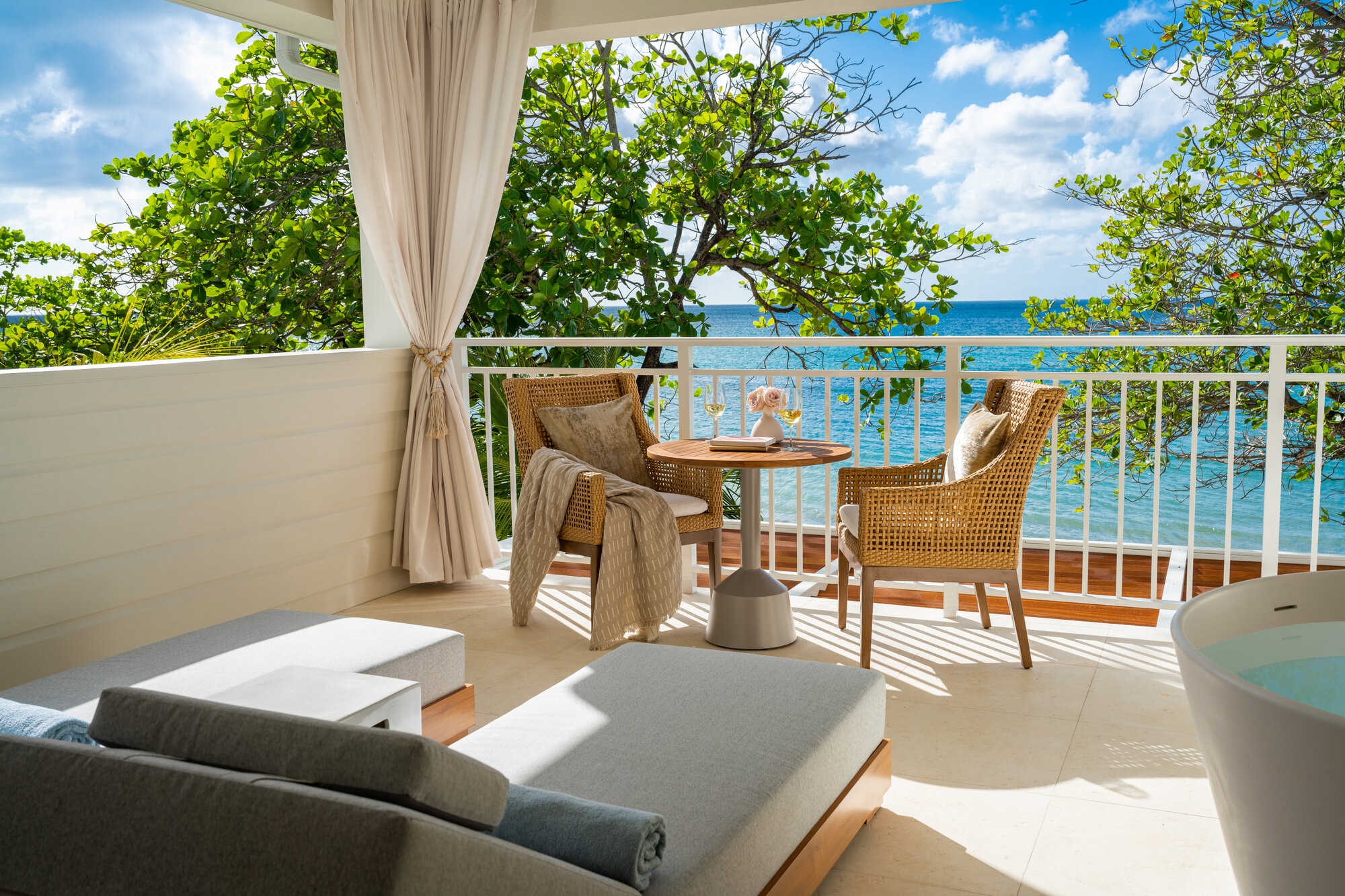 Top Travel Tips for Sandals Halcyon Beach: A Sandals Staff Review
