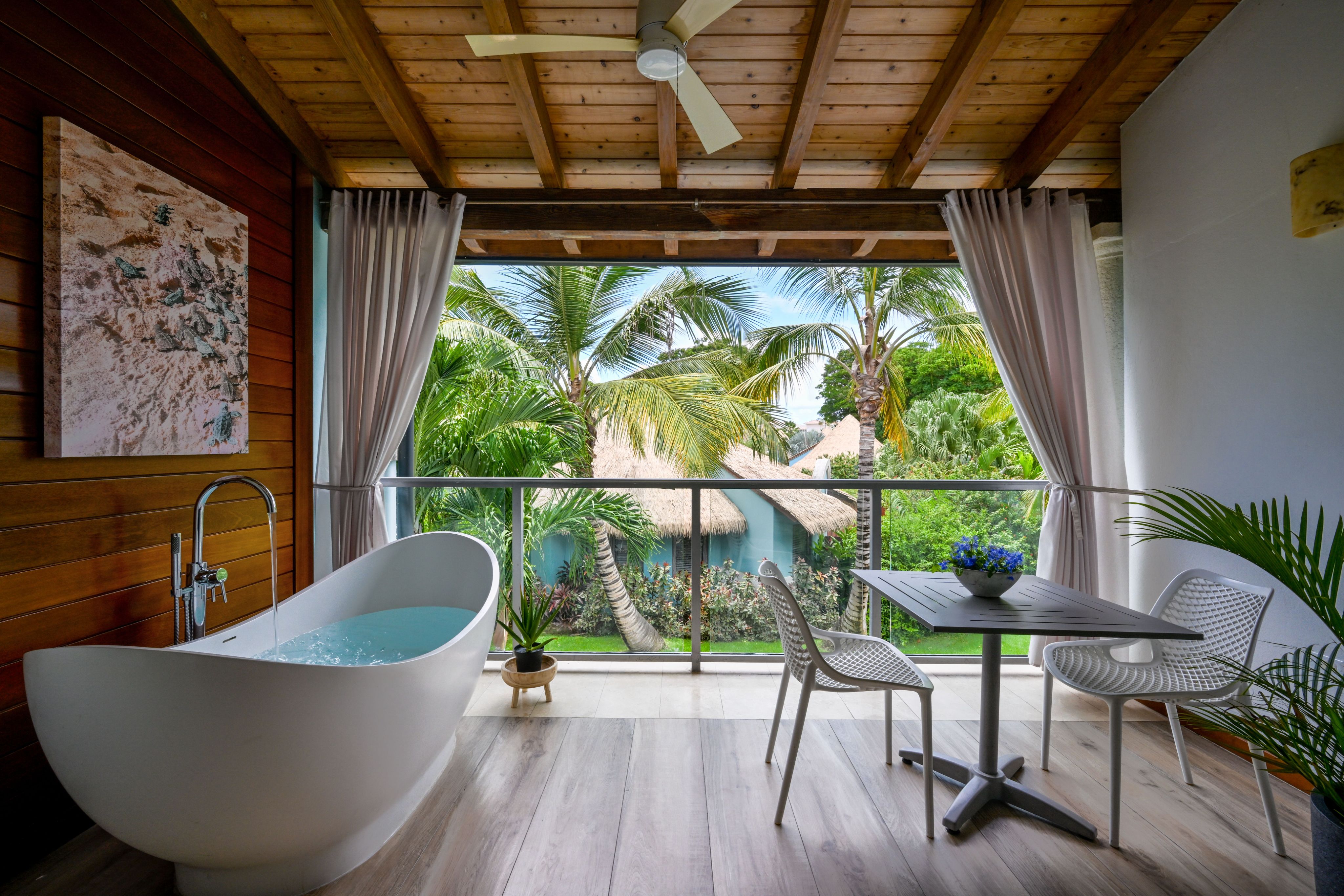 JPG-Version-SBR-Room-SSLB-Balcony--2---1-