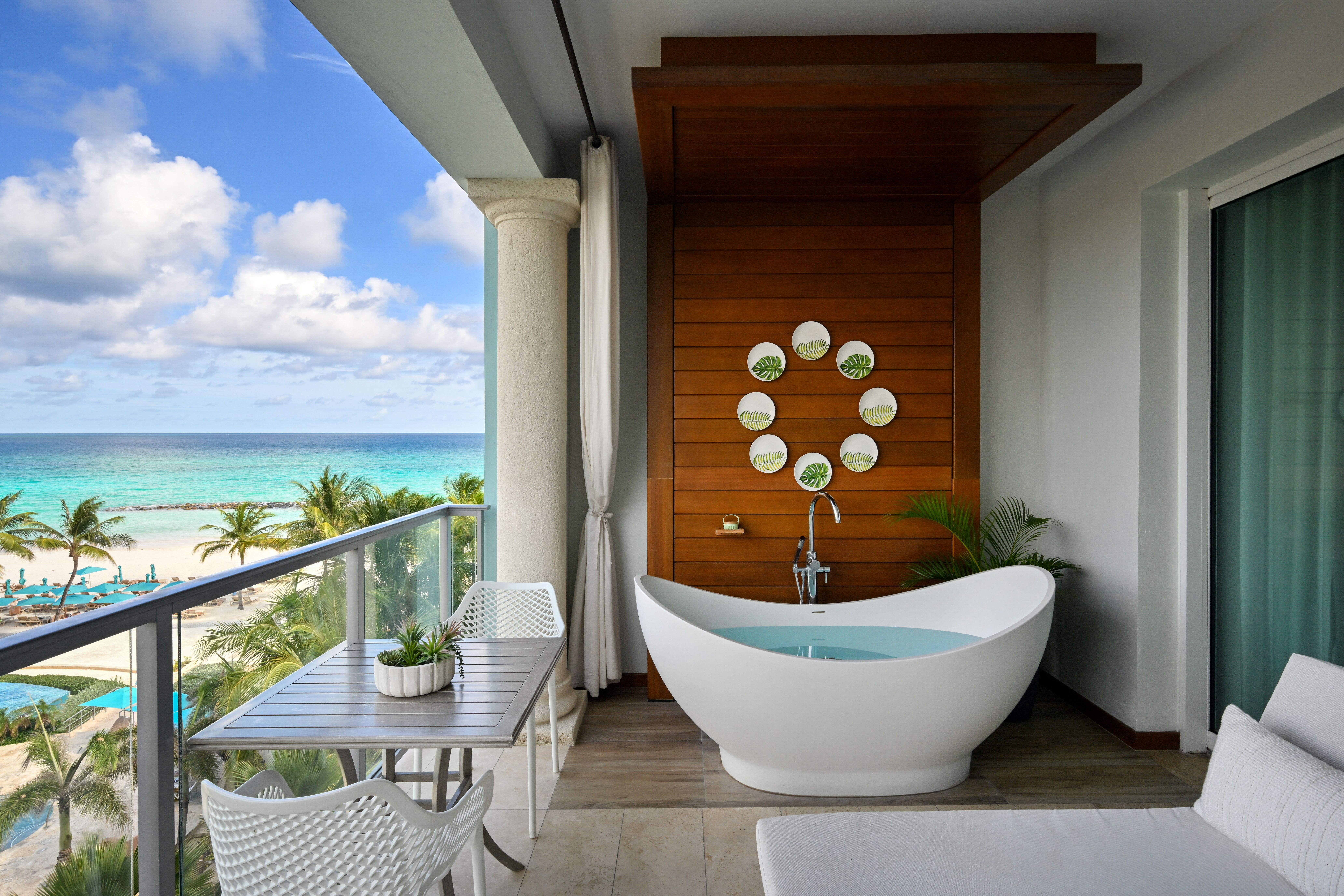 JPG-Version-SBR-Room-PL1B-Balcony--3-